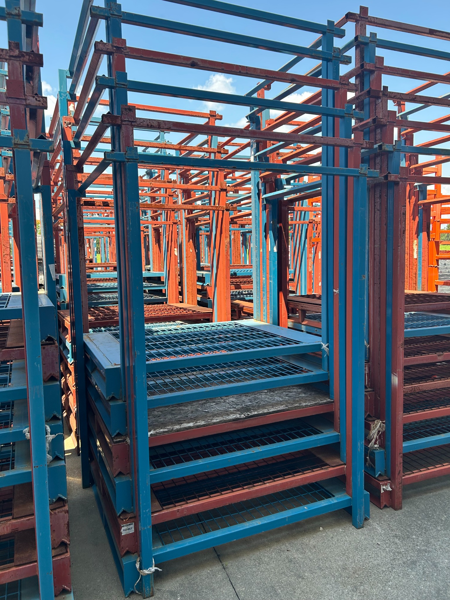 Warehouse installation